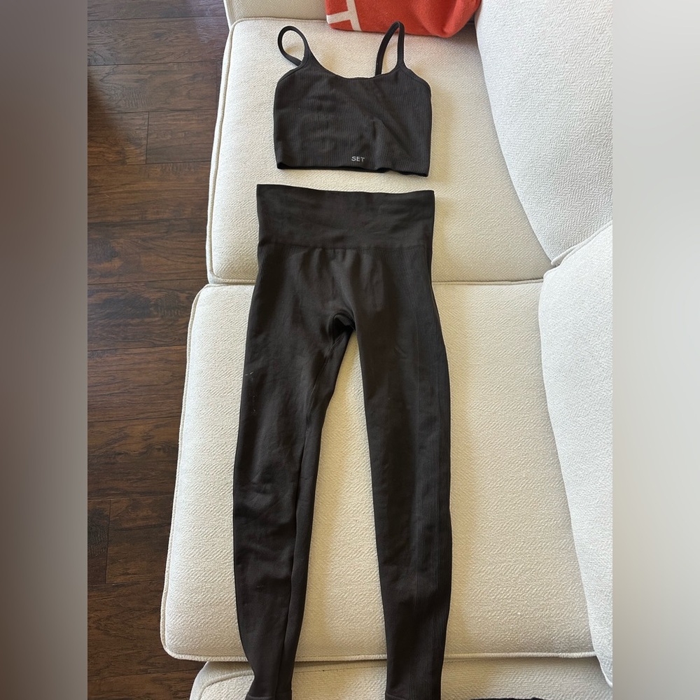 SET Active Black Leggings and Sports Bra Set